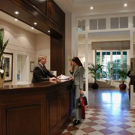 Oceania Le Metropole Szálloda